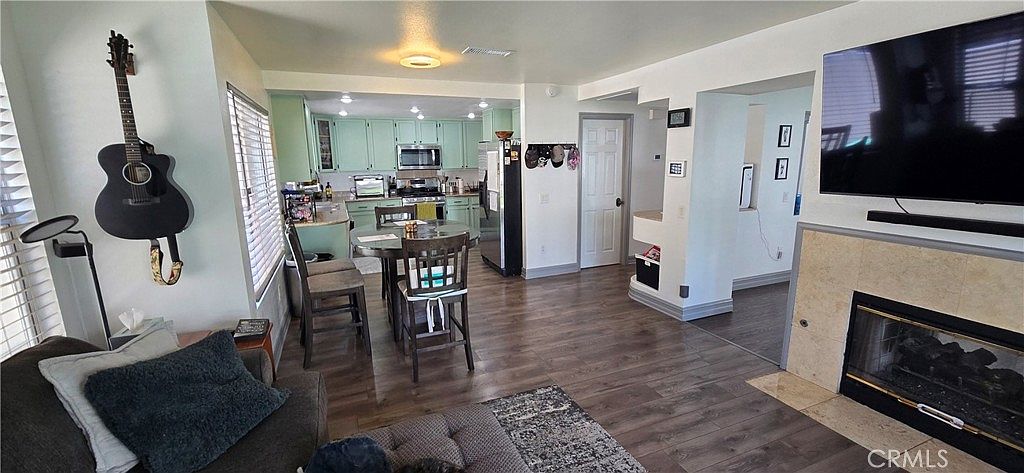40023 Myrtlewood Ct photo 2