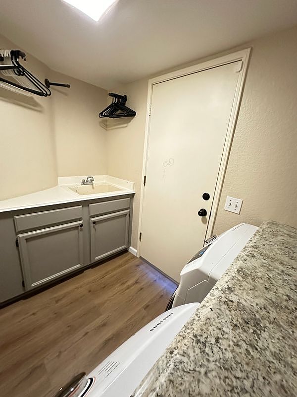 41411 Iona Cir photo 4