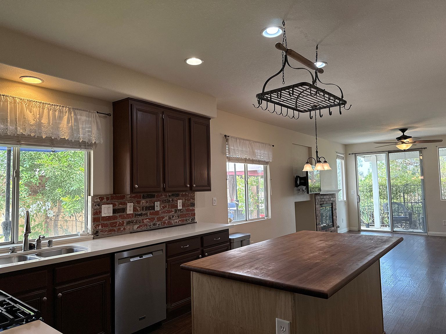 31081 Bunker Dr photo 4