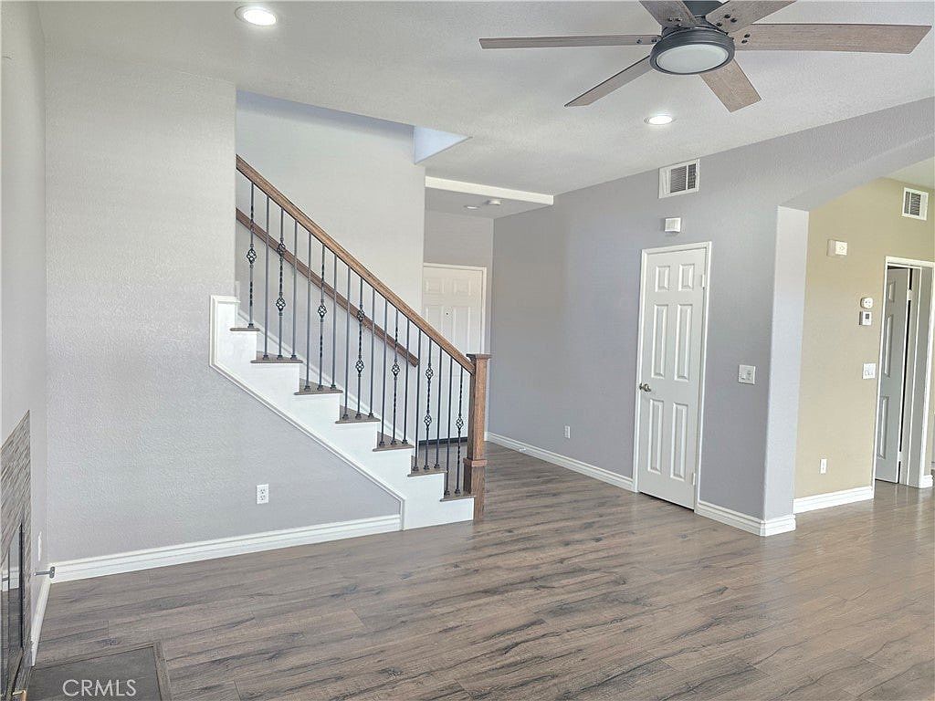 43160 Volterra St photo 5