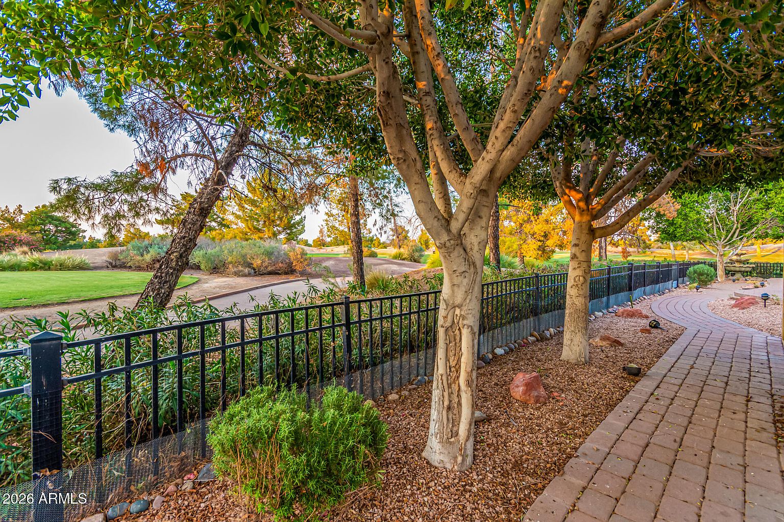 3341 E Fremont Rd Phoenix, AZ 85042 photo 3