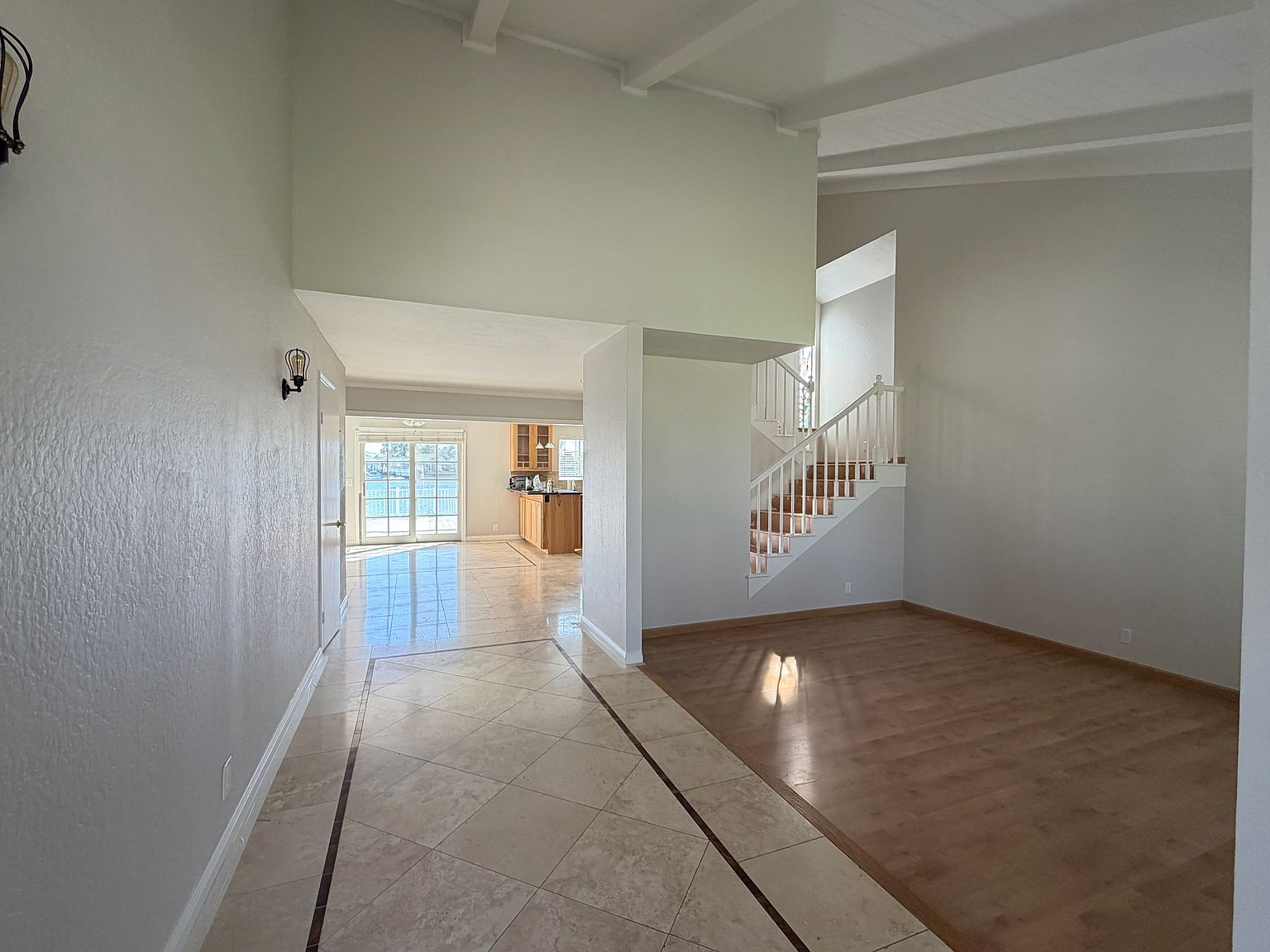 790 Beaver Ln photo 3