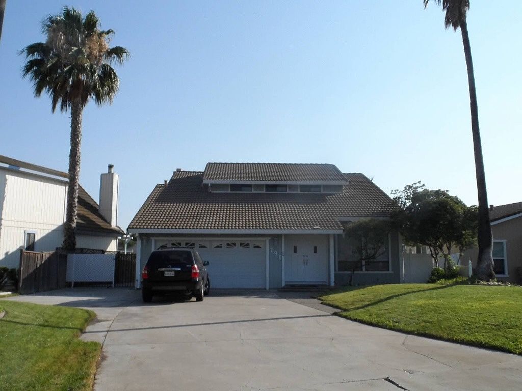 790 Beaver Ln photo 2