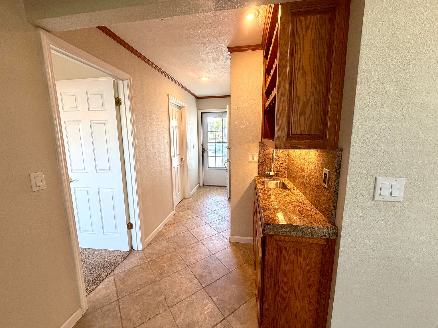 5805 Yawl St photo 4