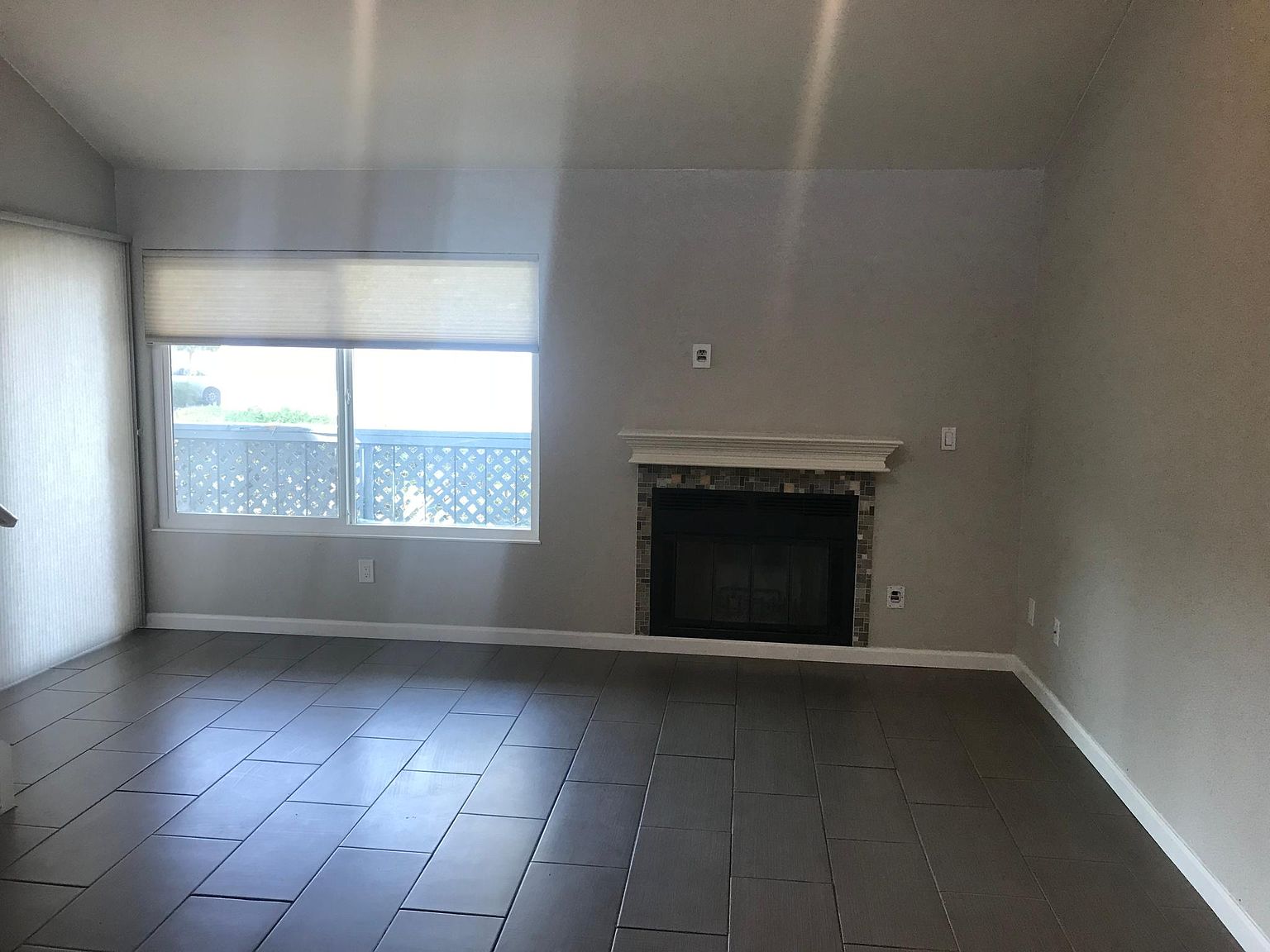 5831 Yawl St photo 3