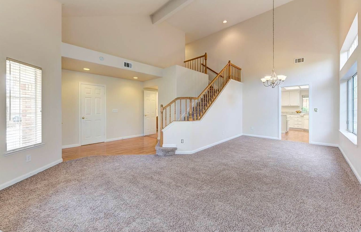 23 Foxtail Ct photo 3