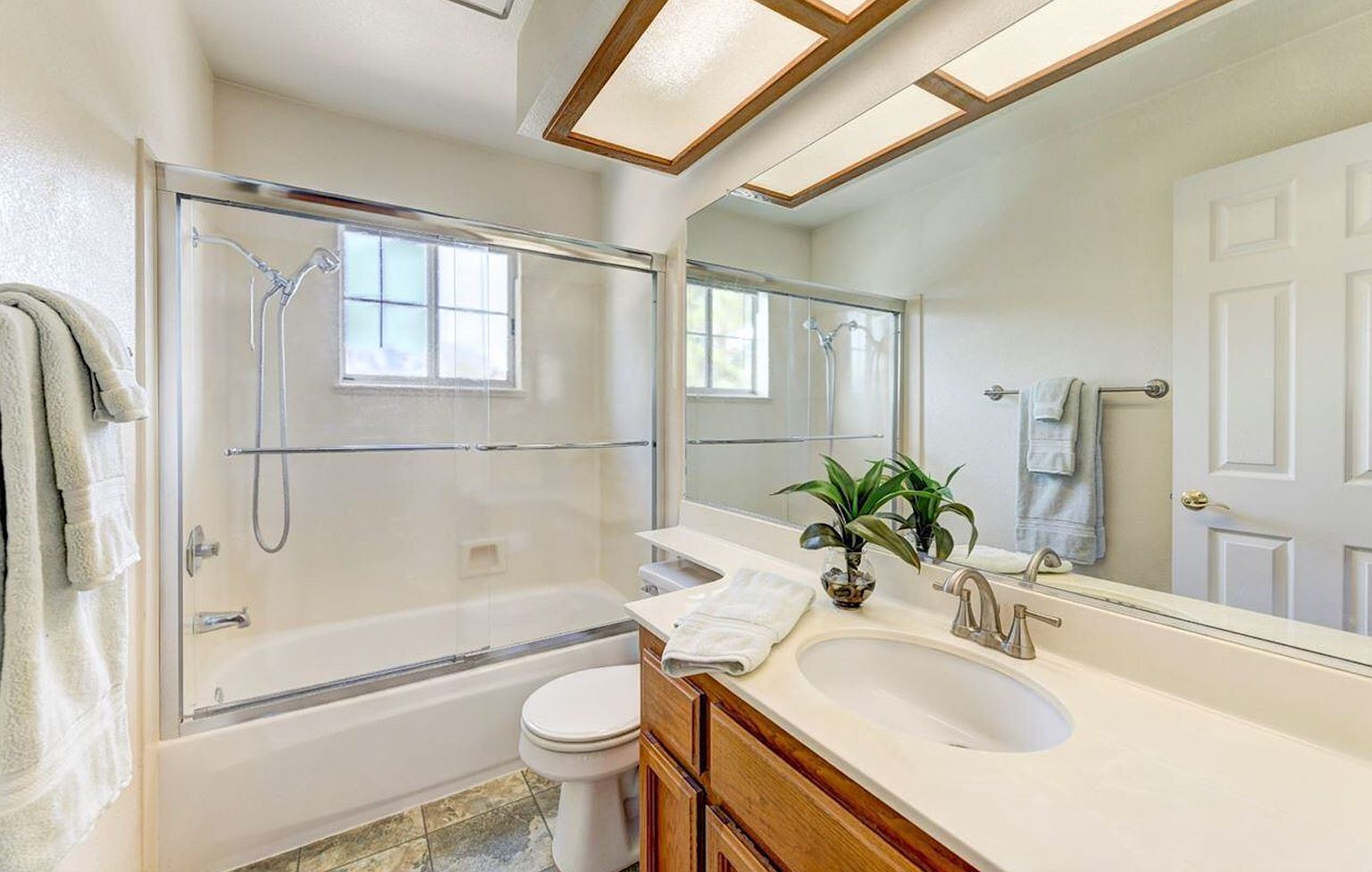 23 Foxtail Ct photo 5