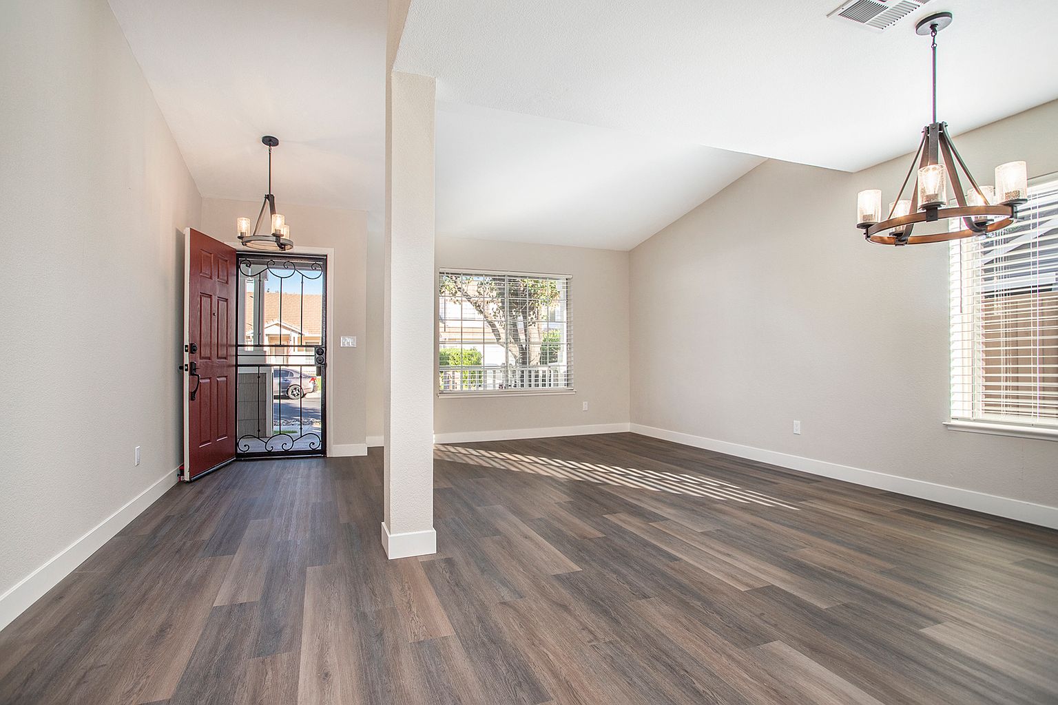 4686 Ford St photo 3