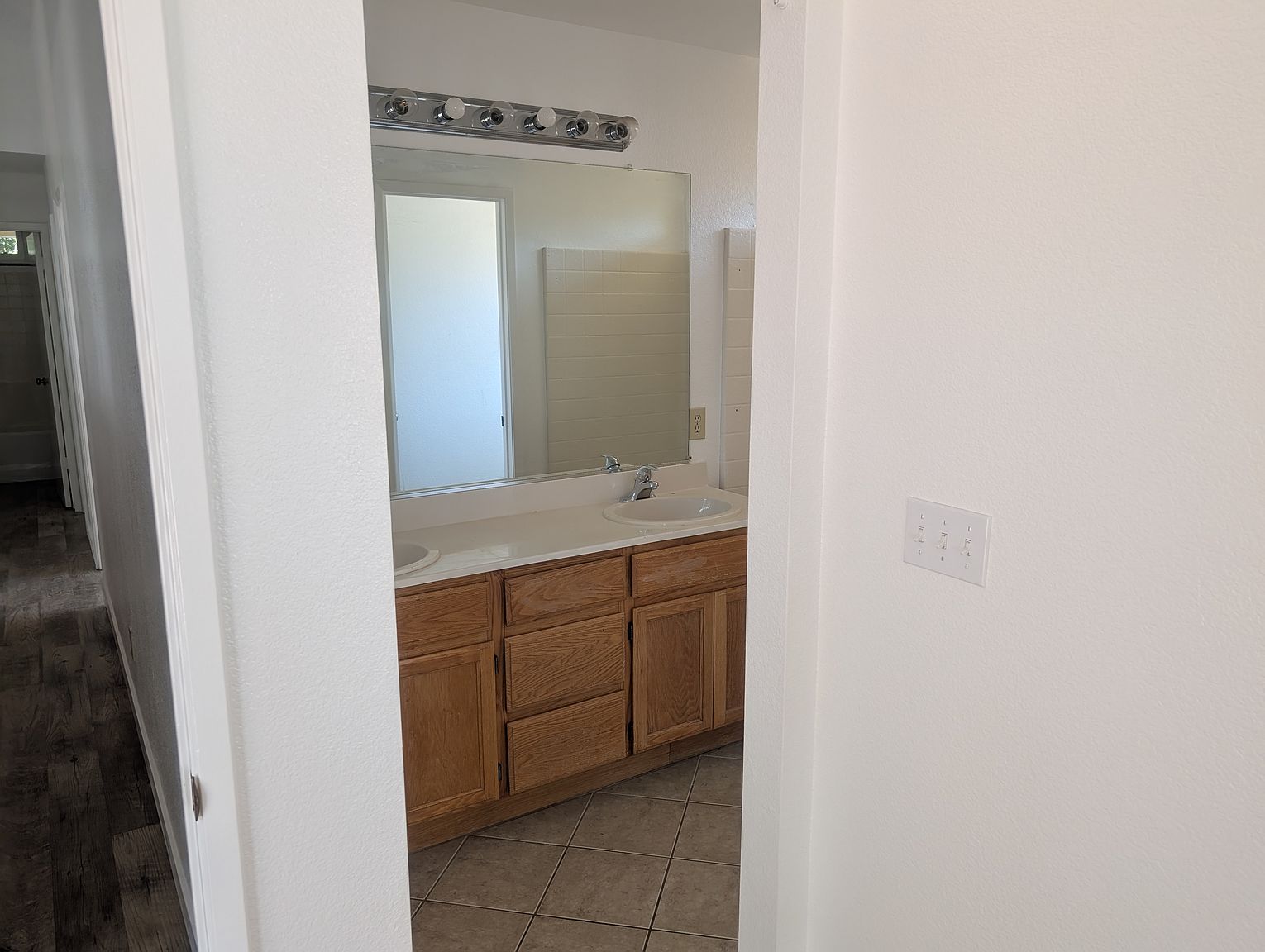 3067 Carey Ln photo 3