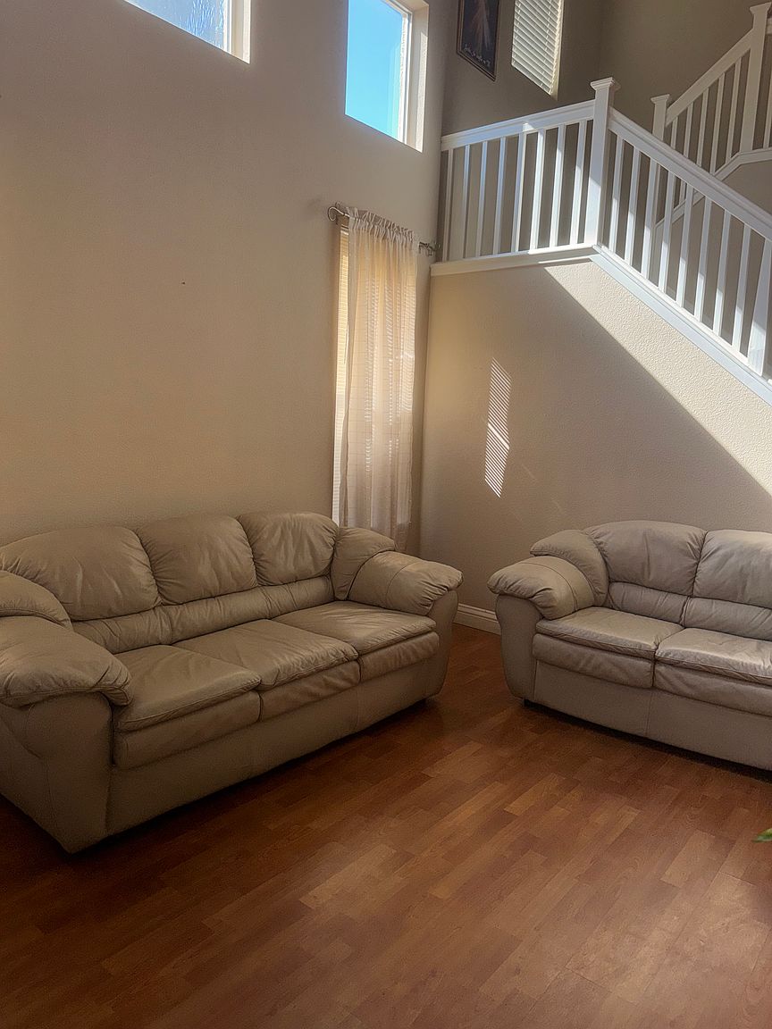 616 Summerwood Dr photo 3