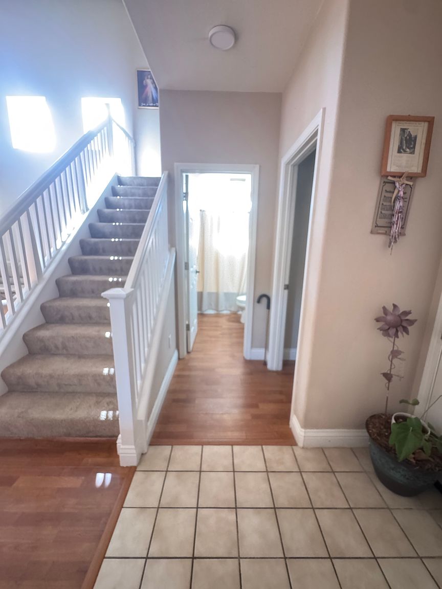 616 Summerwood Dr photo 2