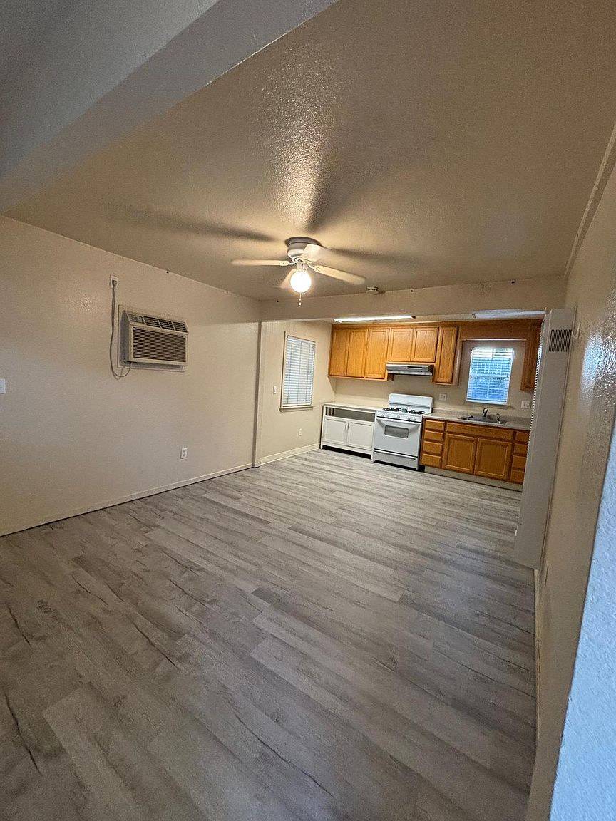 6905 Brentwood Blvd photo 3