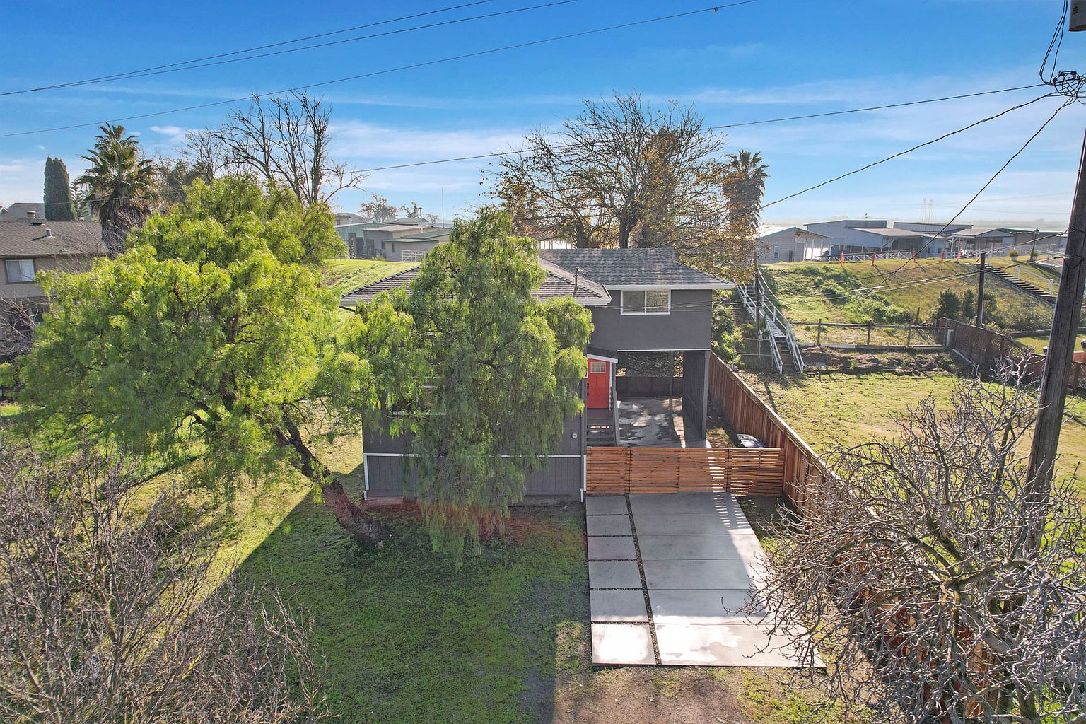 1750 Taylor Rd photo 3