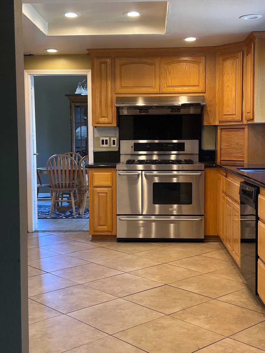 4208 Northwood Ct photo 2