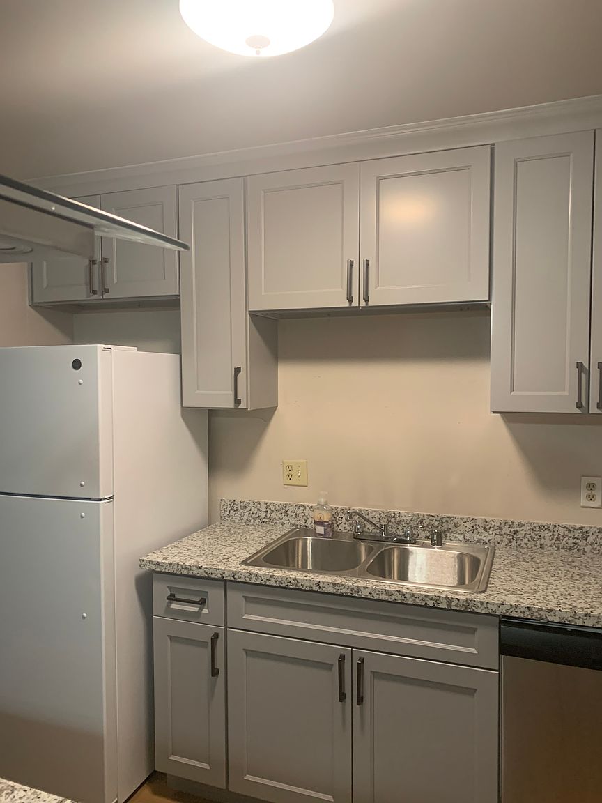 4941 Teakwood Dr photo 2