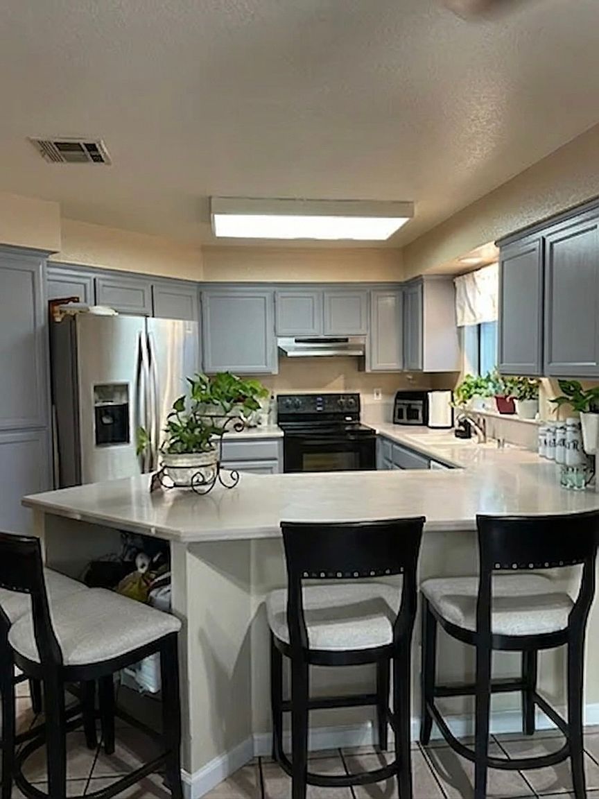 4800 Bayside Way photo 4