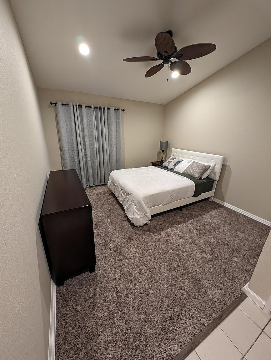 634 Gingham Way photo 2