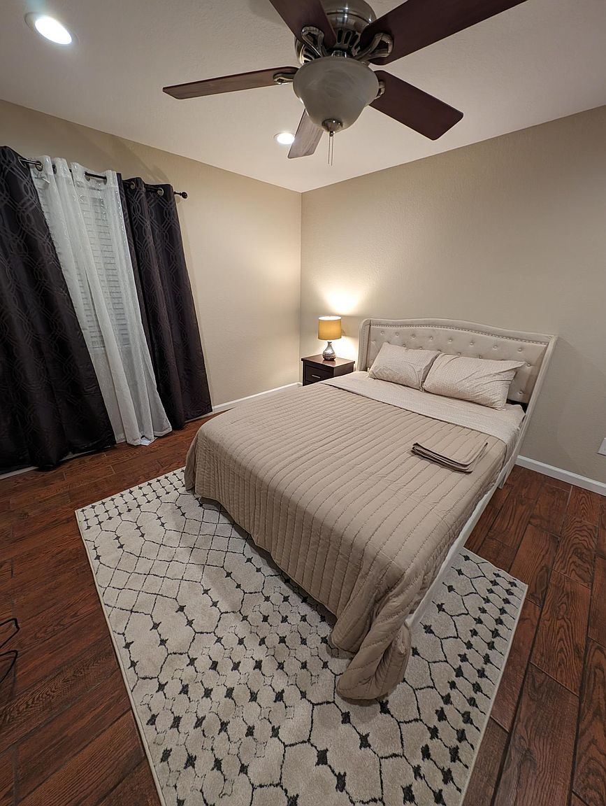 634 Gingham Way photo 4
