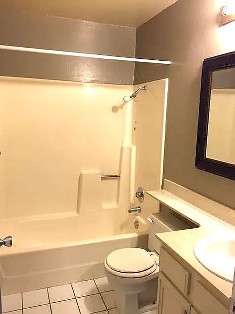 2824 Dandelion Cir photo 4