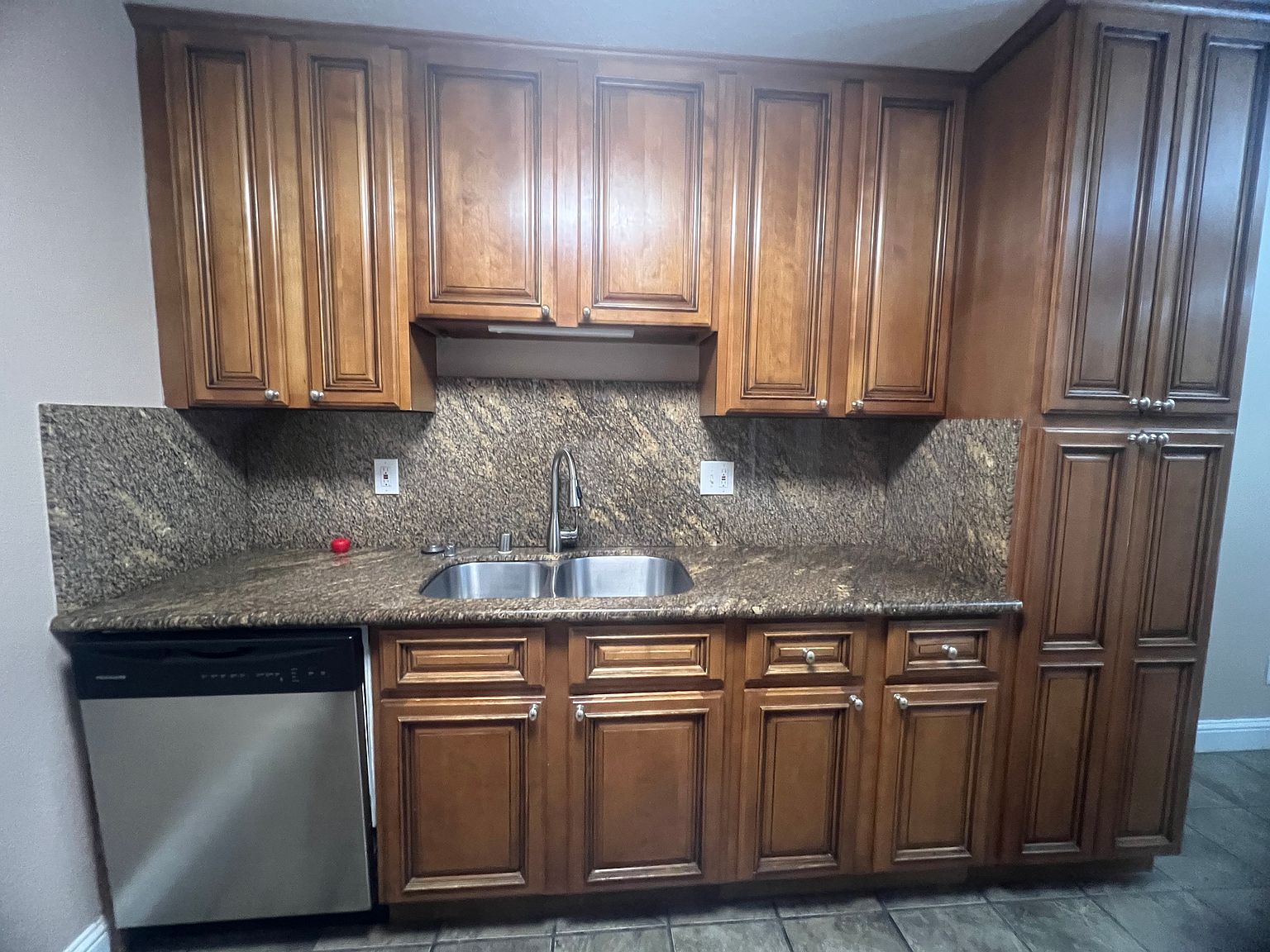 2824 Winding Ln photo 3