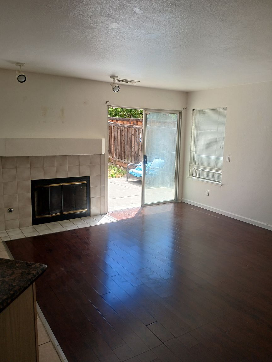 4505 Pampas Cir photo 4