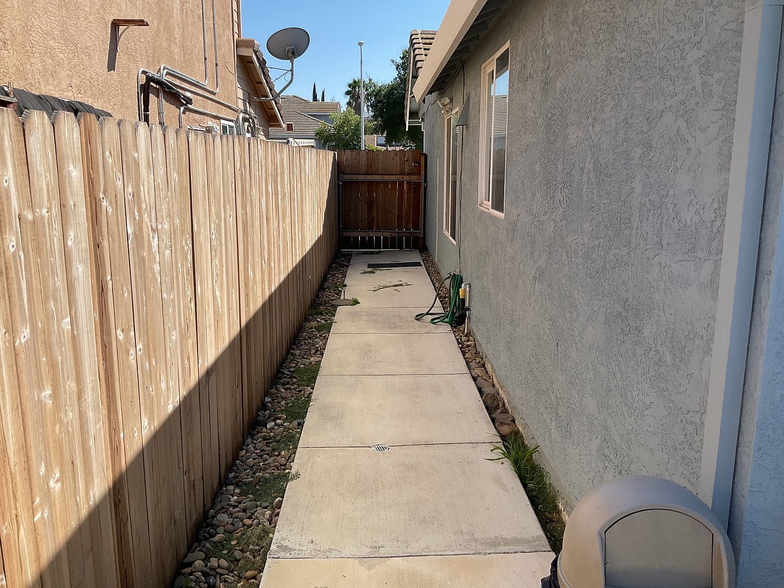 1201 Rockspring Way photo 5