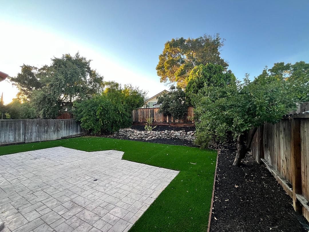 5041 Winterglen Way photo 5