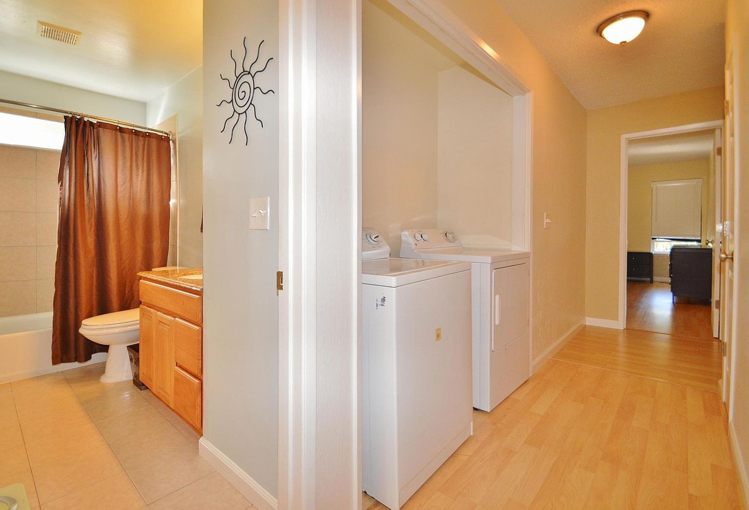 2945 Sunset Ln photo 3
