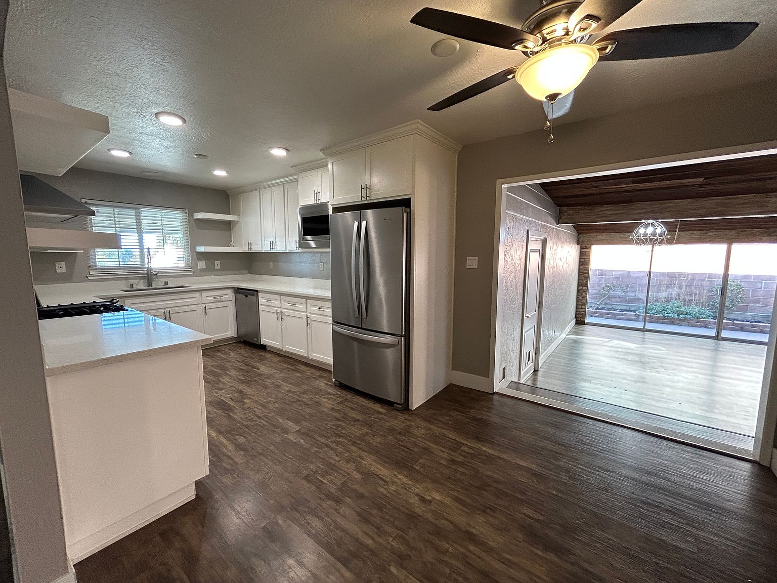 610 Shaddick Dr photo 5