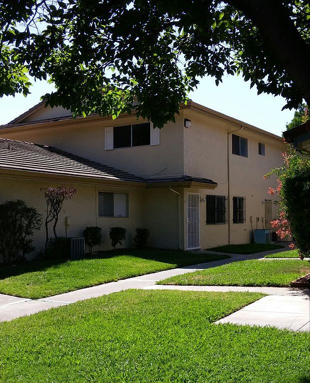 2116 Lemontree Way photo 5