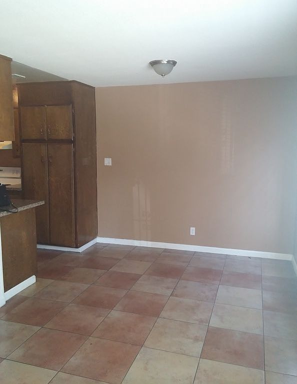 2116 Lemontree Way photo 4