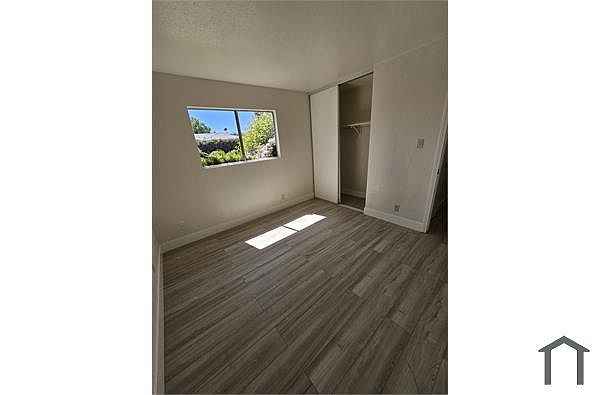 1512 Sycamore Dr photo 4