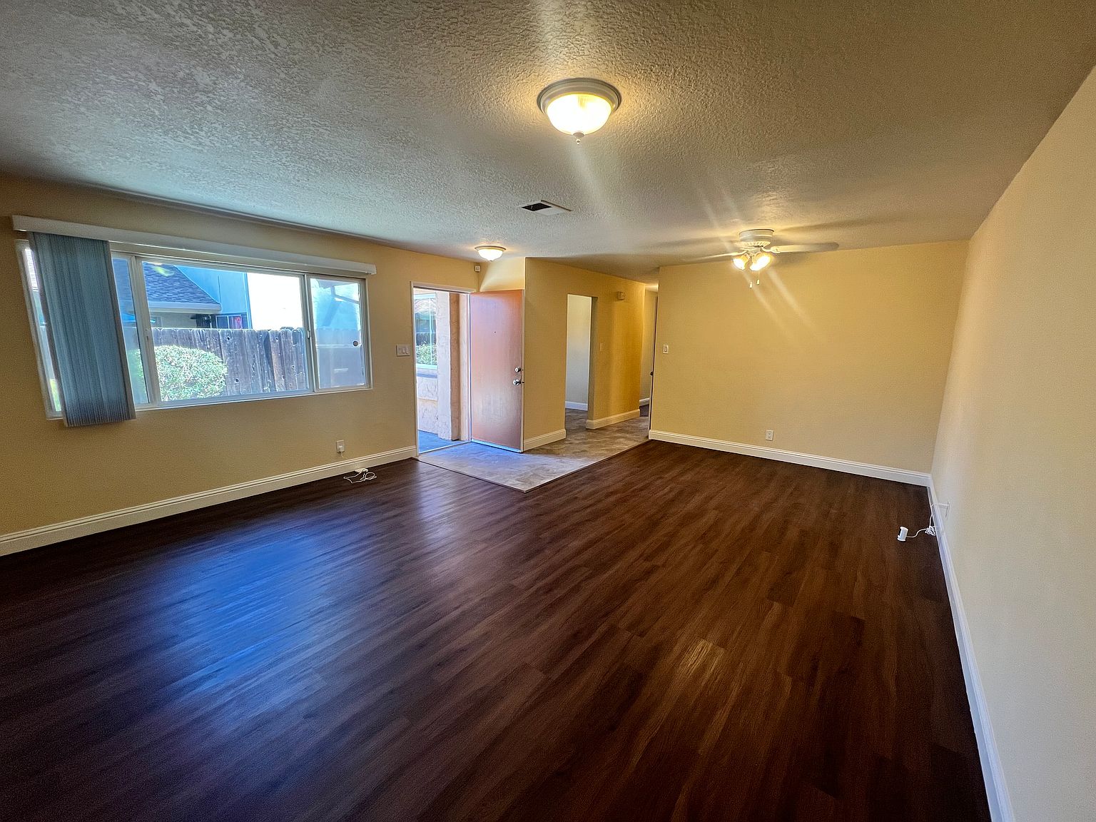 2313 Mandarin Way photo 4