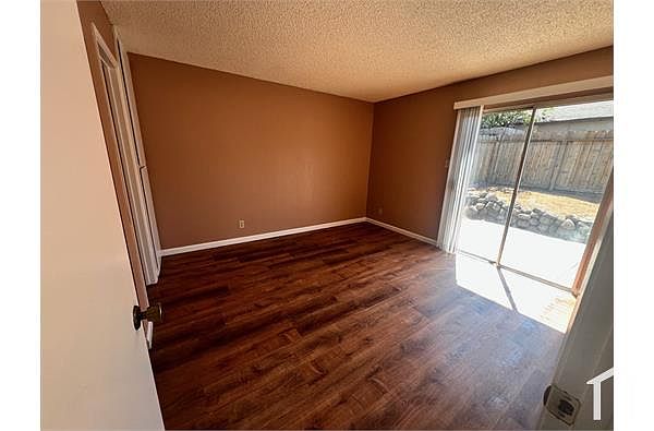 2306 Banyan Way photo 5