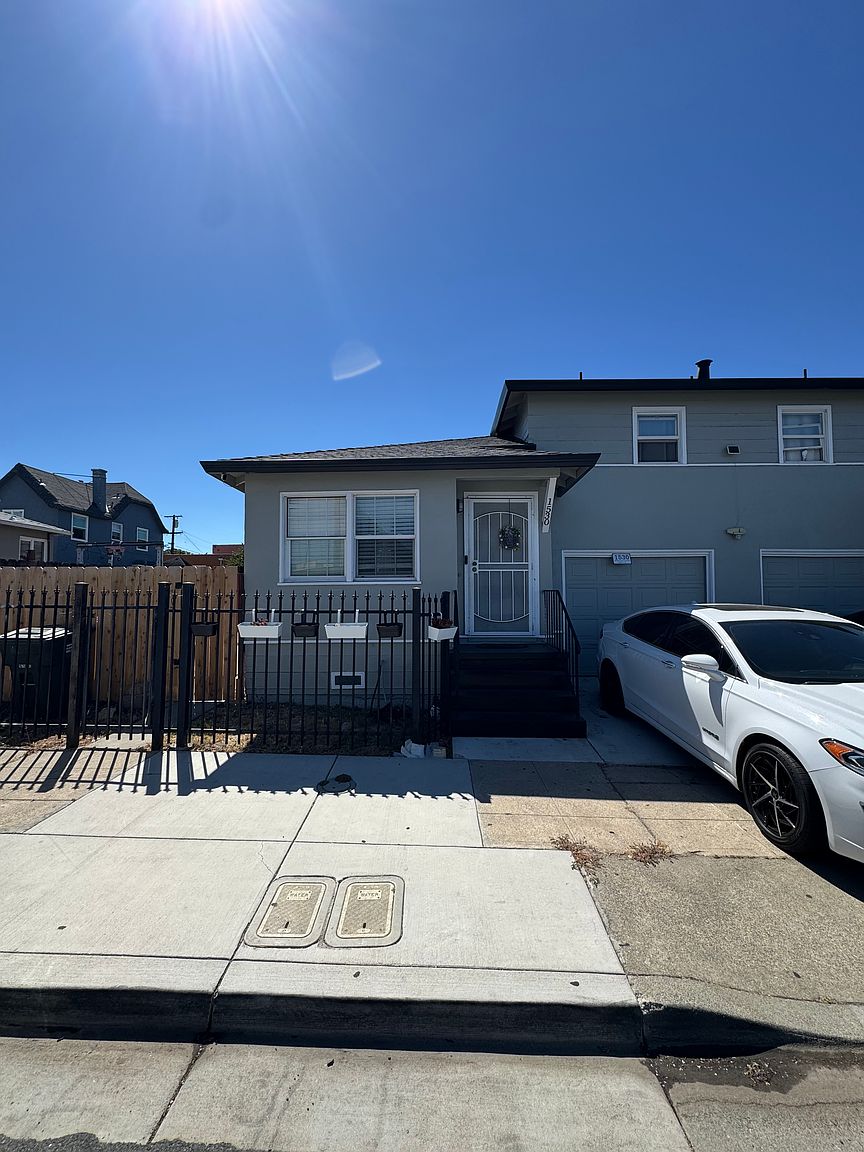 1BR/1BA Duplex on Somers St · Pittsburg photo 2