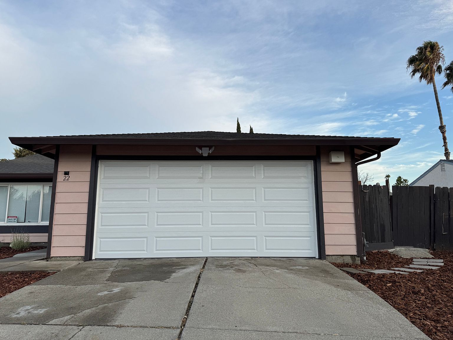 22 Merrimac Pl photo 2