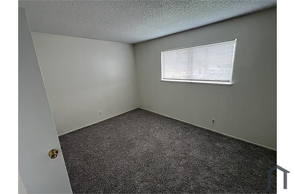 100 Clearland Dr photo 4