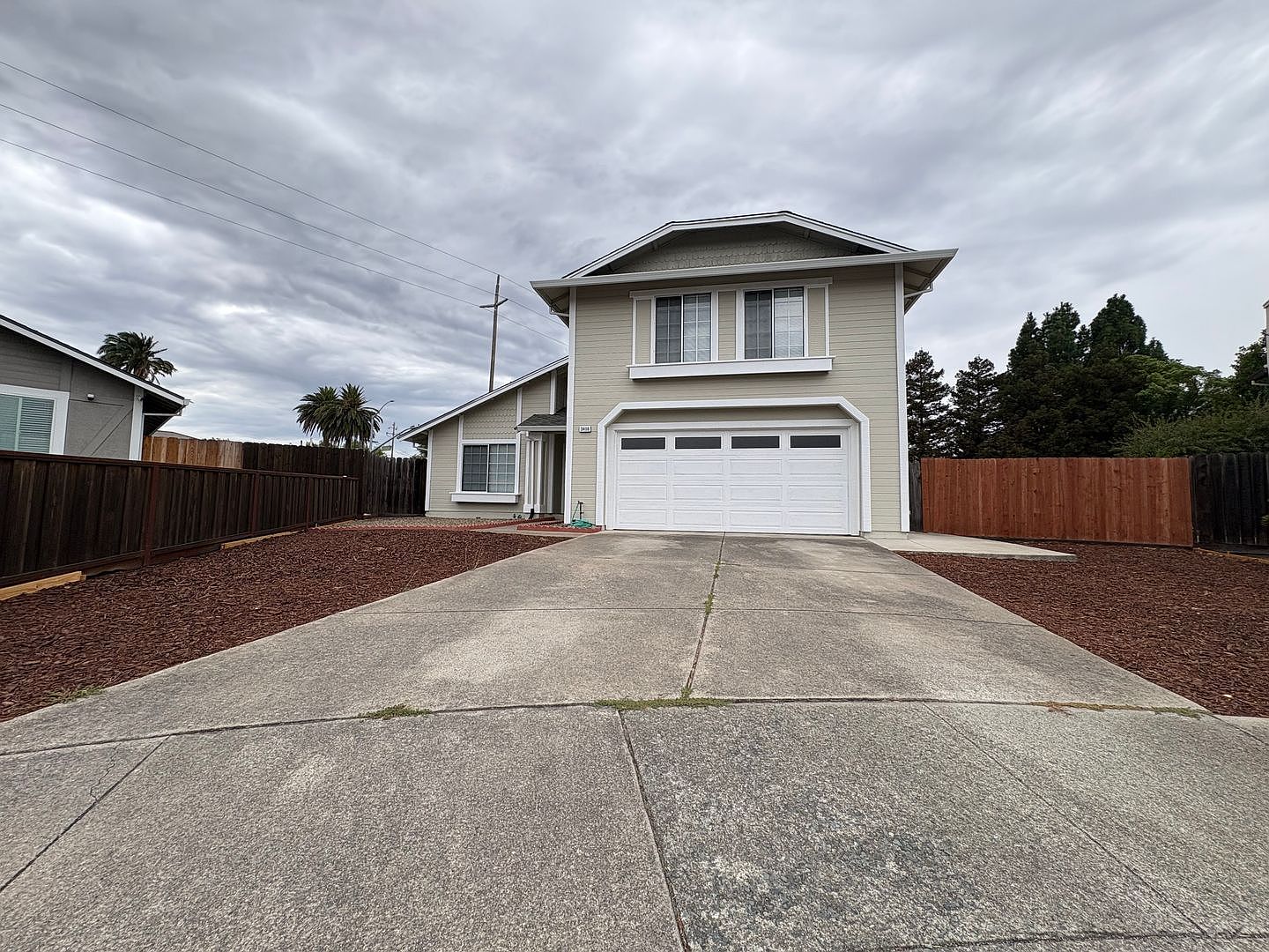 3406 Chandler Cir photo 2