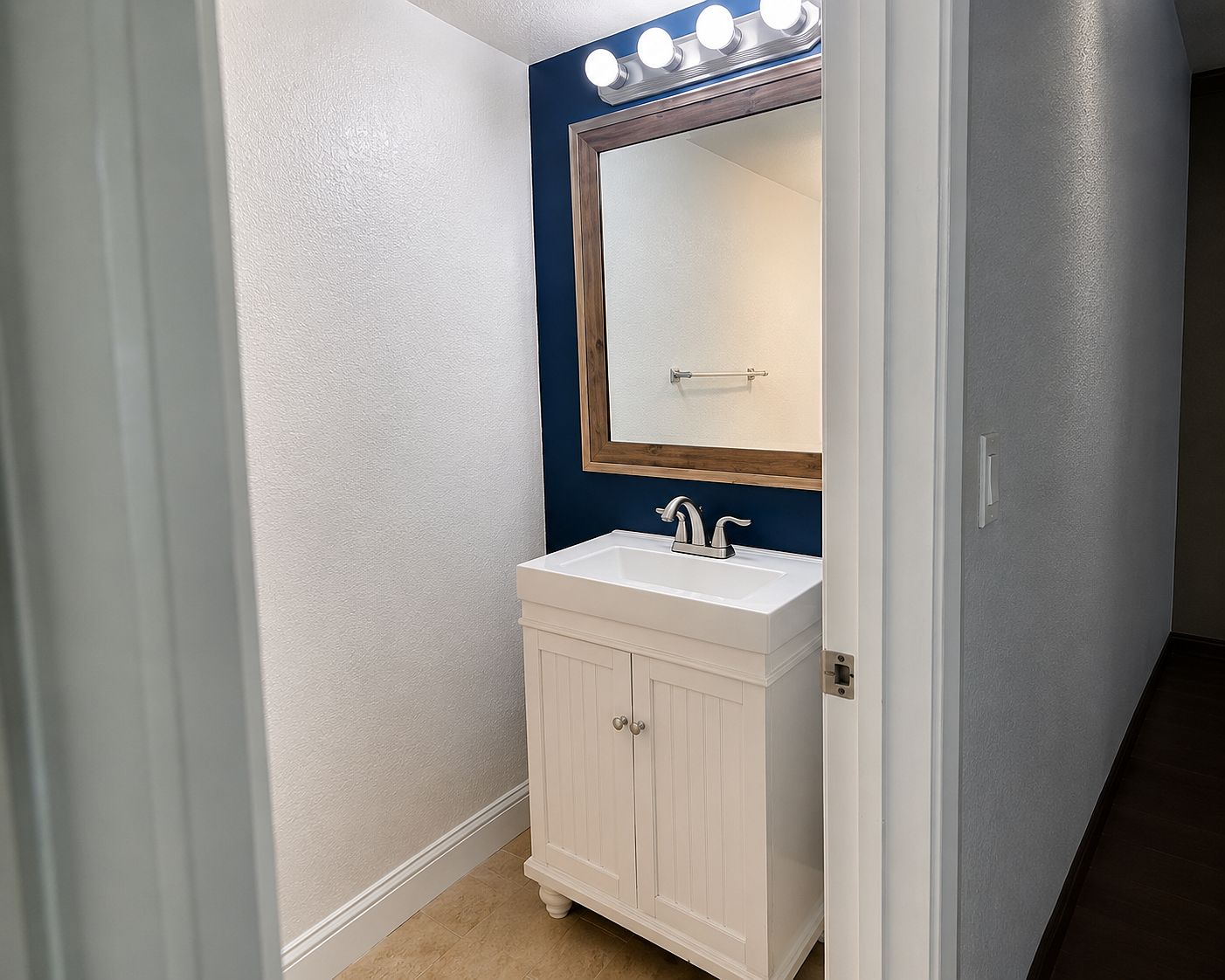 809 Azores Cir photo 3