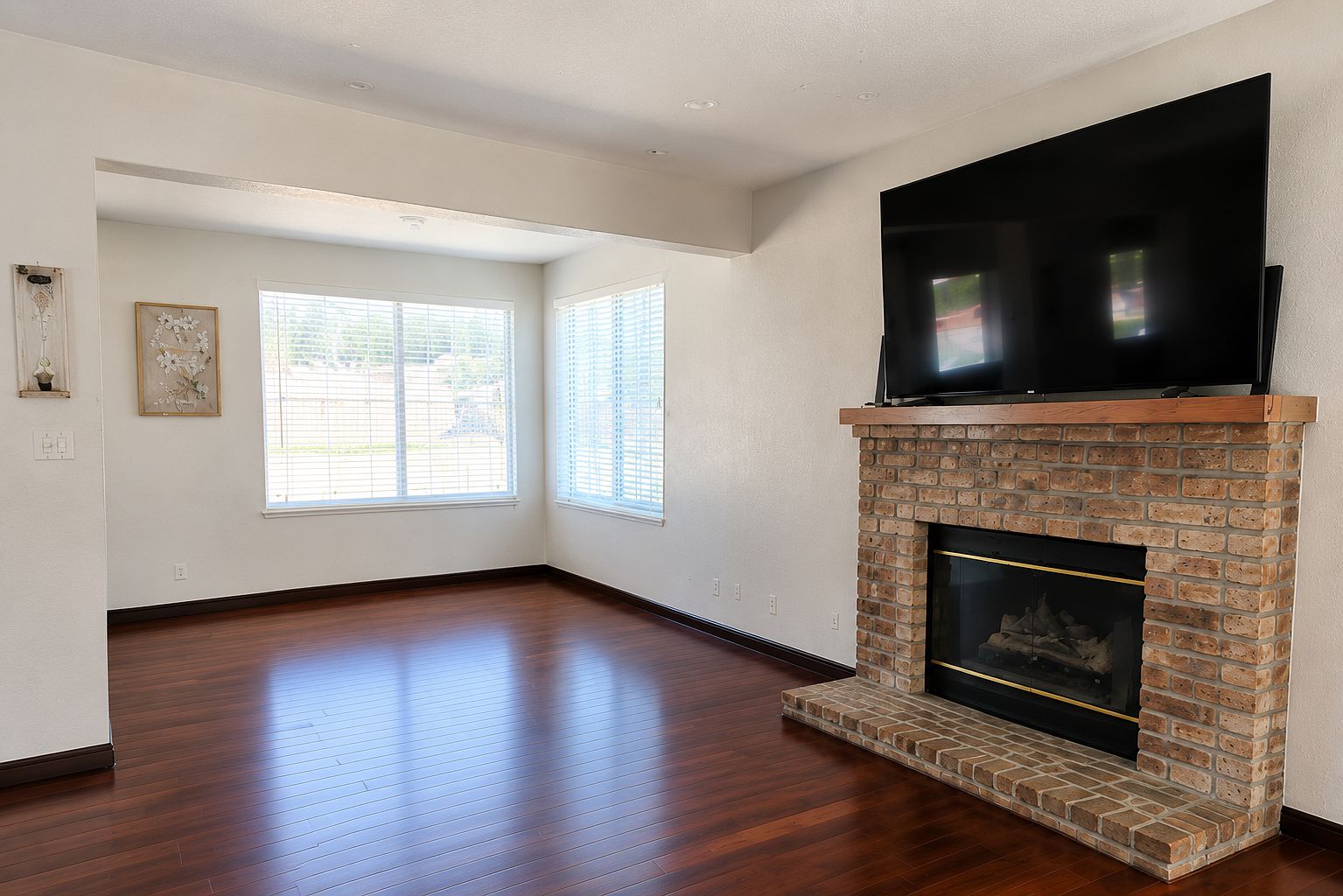 809 Azores Cir photo 2