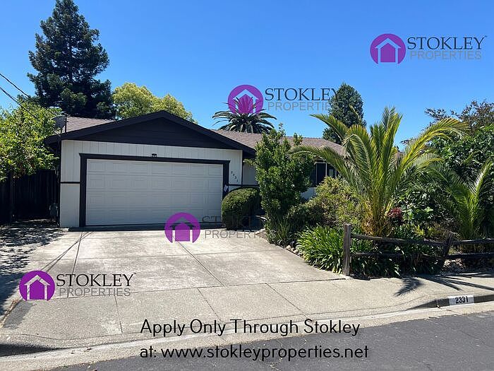 2331 Saint George Drive photo 2