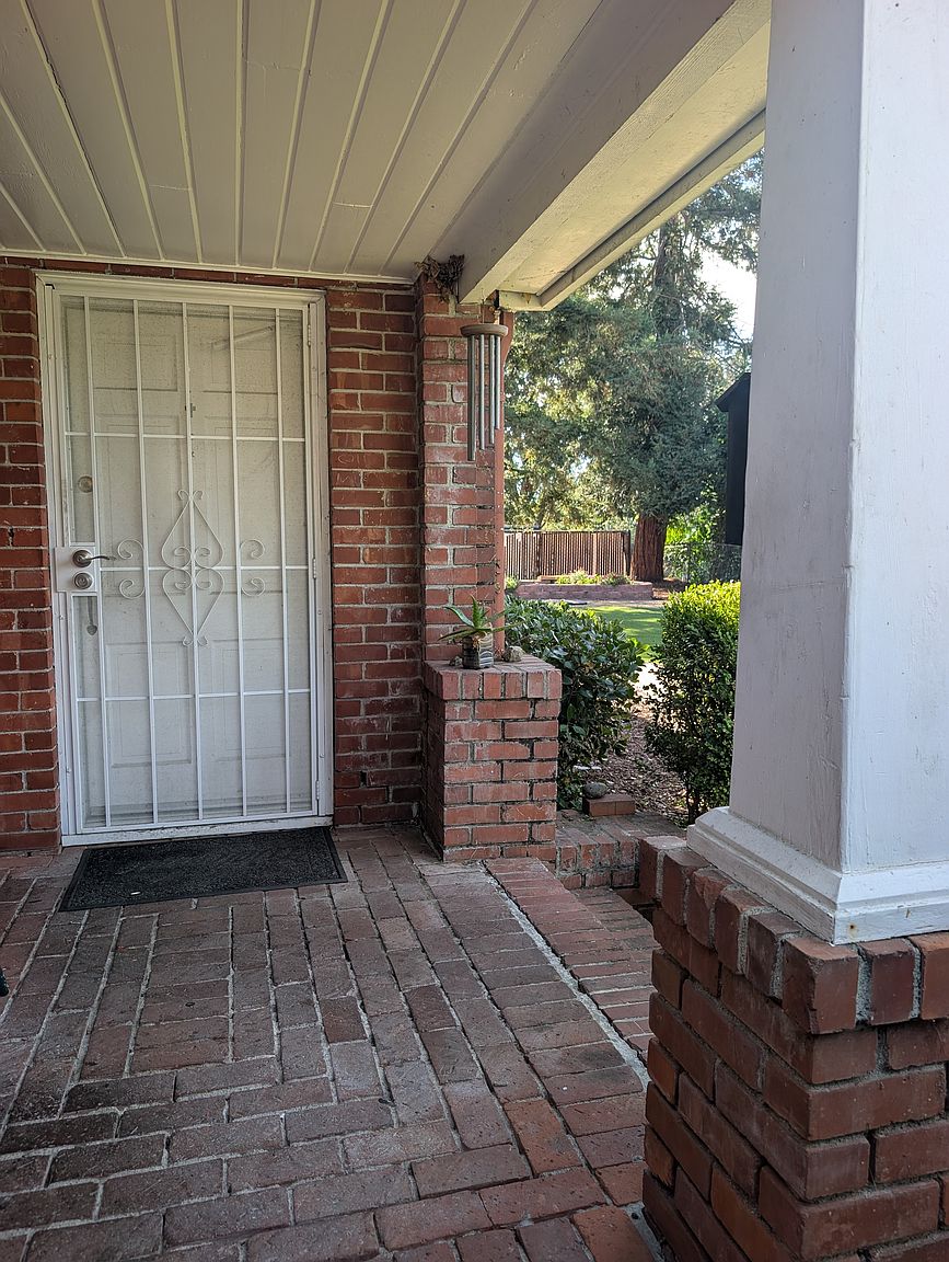 3878 Chestnut Ave photo 4