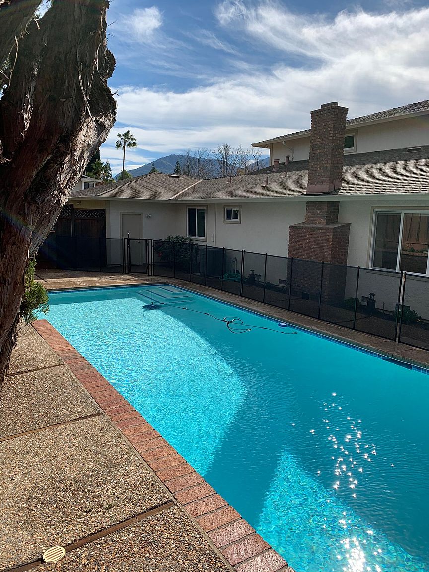 1819 Yolanda Circle photo 5