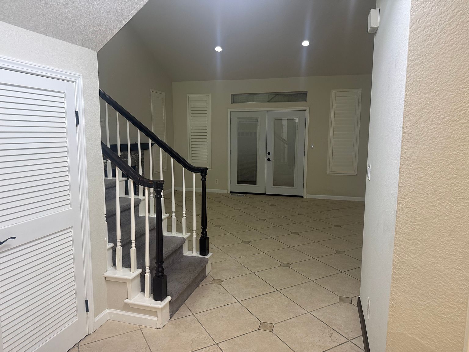207 Round House Pl photo 5