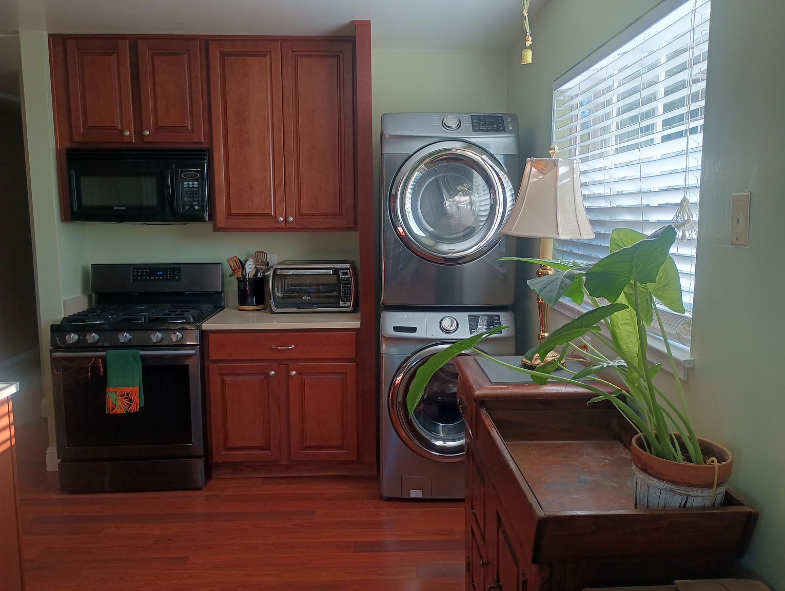 1157 Temple Dr photo 4