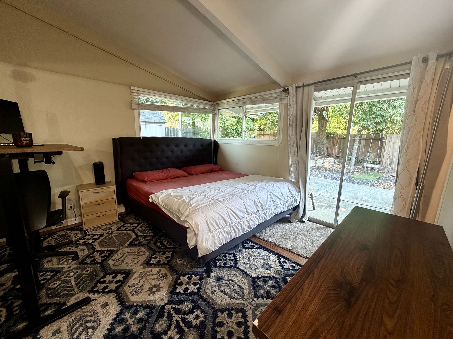 1414 Toyon Dr photo 3