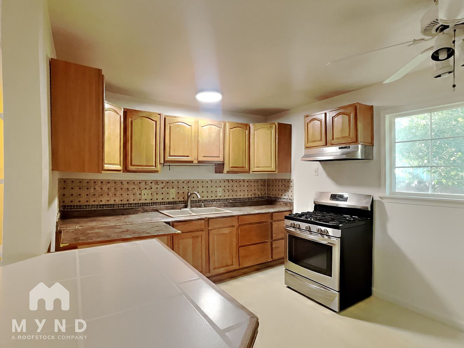 1220 Detroit Ave Unit G photo 3