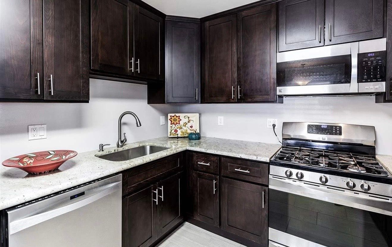 894 Santa Cruz Dr photo 3