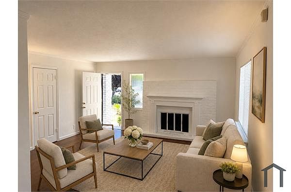 1970 Sunshine Dr photo 4