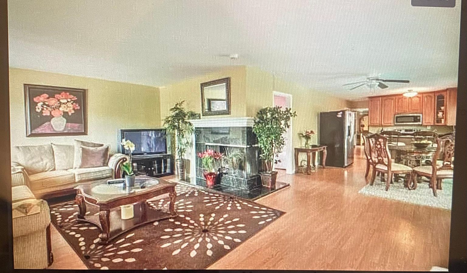 1123 Lovell Ct photo 2